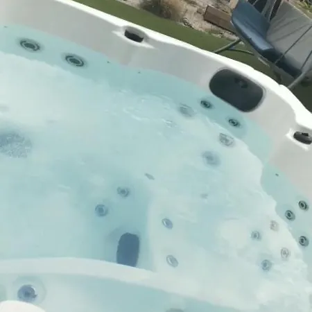 Pass Aquatique Offert Superbe Jacuzzi Privee *